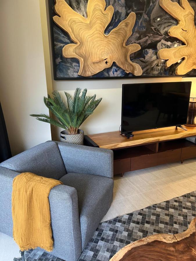 By The Sea Beachfront Designer Suites Penang - Managed By Art Of Tree Бату-Феррінгі Екстер'єр фото