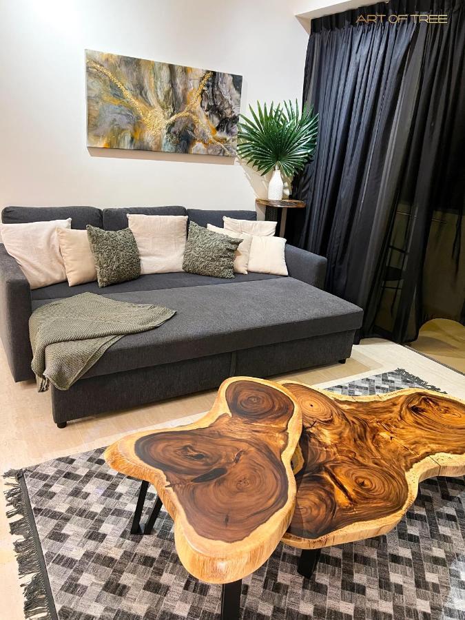 By The Sea Beachfront Designer Suites Penang - Managed By Art Of Tree Бату-Феррінгі Екстер'єр фото